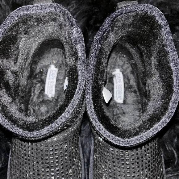 Cape Robbin Rhinestone embellished platform fur trim ankle boots Sz 9 - Picture 7 of 14